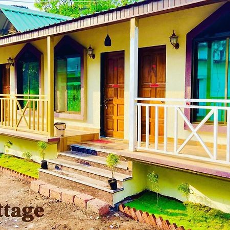 Asbii Cottage Bombaj Zewnętrze zdjęcie